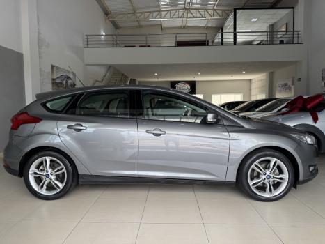 FORD Focus Hatch 1.6 16V 4P SE PLUS FLEX, Foto 7