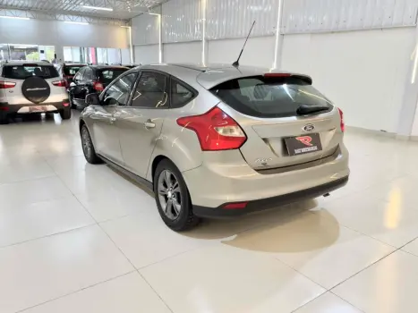 FORD Focus Hatch 1.6 16V 4P FLEX S, Foto 6