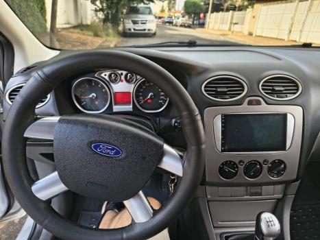 FORD Focus Hatch 1.6 4P GLX FLEX, Foto 12