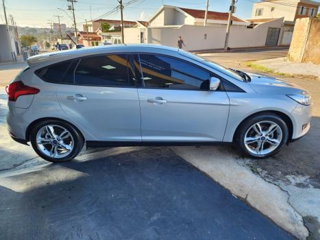 FORD Focus Hatch 1.6 16V 4P SE FLEX, Foto 6