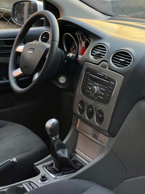 FORD Focus Hatch 1.6 4P GLX FLEX, Foto 11