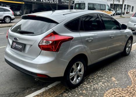 FORD Focus Hatch 1.6 4P, Foto 3