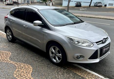FORD Focus Hatch 1.6 4P, Foto 8