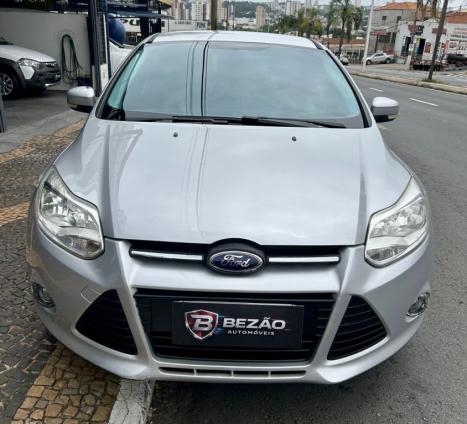 FORD Focus Hatch 1.6 4P, Foto 9