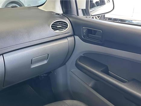 FORD Focus Hatch 1.6 4P FLEX GL, Foto 16