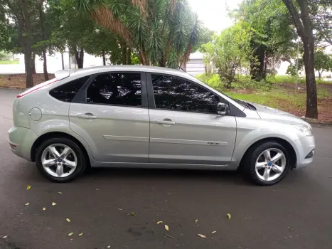 FORD Focus Hatch 1.6 4P GLX FLEX, Foto 2