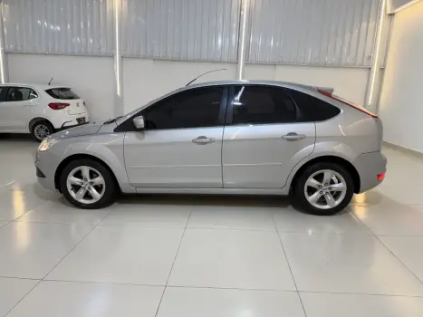 FORD Focus Hatch 1.6 16V 4P FLEX GL, Foto 5