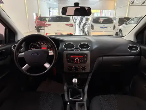 FORD Focus Hatch 1.6 16V 4P FLEX GL, Foto 12
