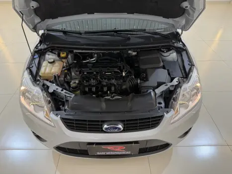 FORD Focus Hatch 1.6 16V 4P FLEX GL, Foto 15