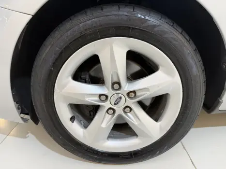 FORD Focus Hatch 1.6 16V 4P FLEX GL, Foto 17