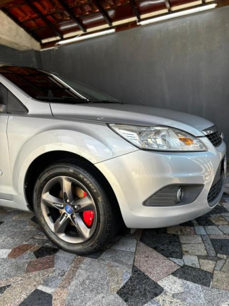 FORD Focus Hatch 1.6 4P, Foto 2