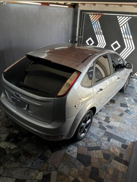 FORD Focus Hatch 1.6 4P, Foto 6