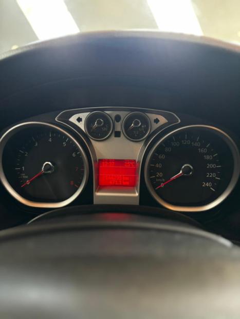 FORD Focus Hatch 1.6 4P, Foto 10