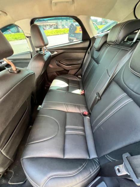 FORD Focus Hatch 1.6 16V 4P SE FLEX, Foto 4