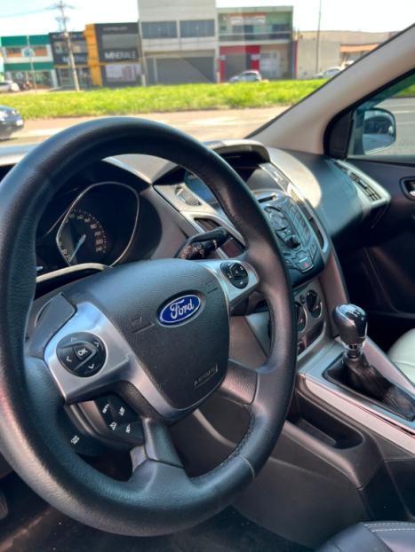 FORD Focus Hatch 1.6 16V 4P SE FLEX, Foto 5