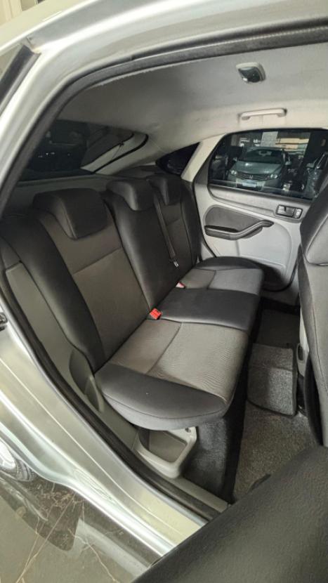 FORD Focus Hatch 1.6 4P, Foto 10