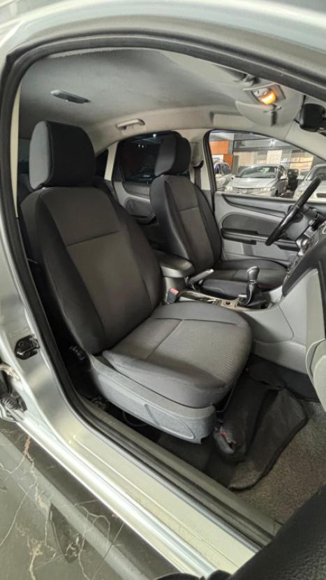 FORD Focus Hatch 1.6 4P, Foto 11