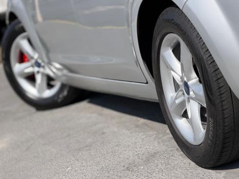 FORD Focus Hatch 1.6 4P FLEX GL, Foto 11