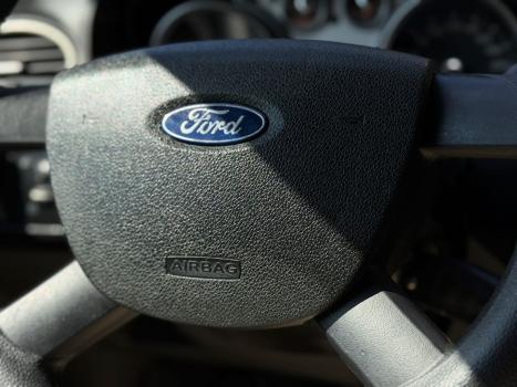 FORD Focus Hatch 1.6 4P FLEX GL, Foto 12