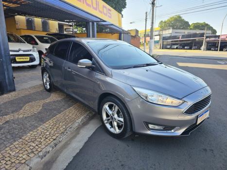 FORD Focus Hatch 1.6 16V 4P SE PLUS FLEX, Foto 6