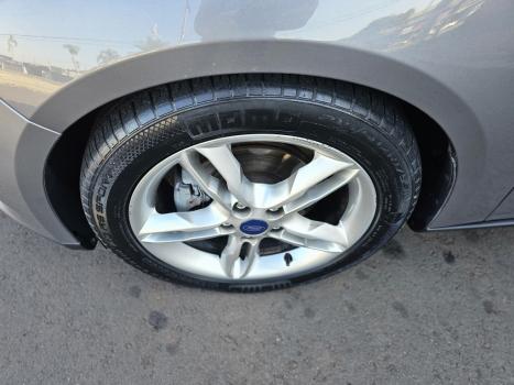 FORD Focus Hatch 1.6 16V 4P SE PLUS FLEX, Foto 9