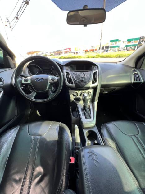 FORD Focus Hatch 1.6 16V 4P FLEX SE POWERSHIFT AUTOM�TICO, Foto 6