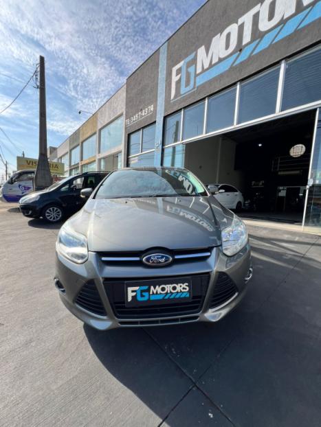 FORD Focus Hatch 1.6 16V 4P FLEX SE POWERSHIFT AUTOM�TICO, Foto 8