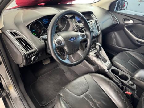FORD Focus Hatch 1.6 16V 4P FLEX SE POWERSHIFT AUTOM�TICO, Foto 7