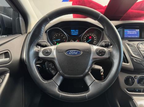 FORD Focus Hatch 1.6 16V 4P FLEX SE POWERSHIFT AUTOM�TICO, Foto 14