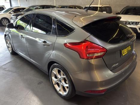FORD Focus Hatch 1.6 16V 4P SE PLUS FLEX, Foto 5