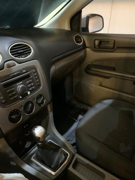 FORD Focus Hatch 1.6 16V 4P SE PLUS FLEX, Foto 5