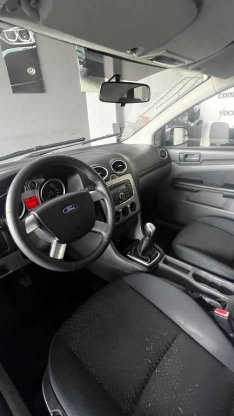 FORD Focus Hatch 1.6 16V 4P FLEX GL, Foto 7
