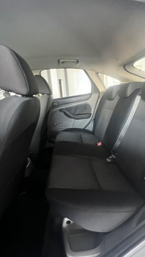 FORD Focus Hatch 1.6 16V 4P FLEX GL, Foto 8