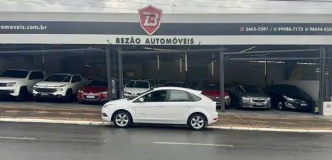 FORD Focus Hatch 1.6 4P GLX, Foto 1