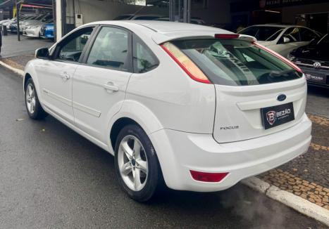 FORD Focus Hatch 1.6 4P GLX, Foto 3