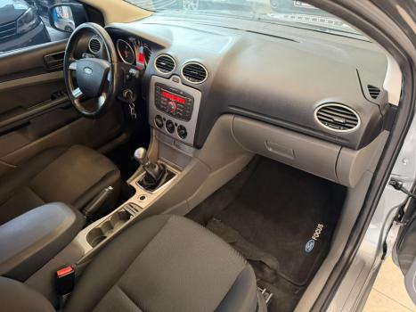 FORD Focus Hatch 1.6 4P GLX FLEX, Foto 6