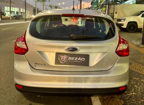 FORD Focus Hatch 1.6 4P, Foto 3