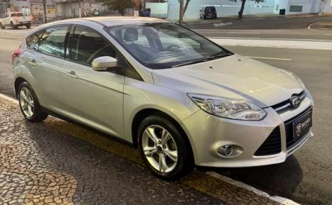 FORD Focus Hatch 1.6 4P, Foto 8