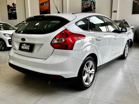 FORD Focus Hatch 1.6 16V 4P FLEX S, Foto 5