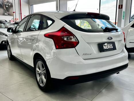 FORD Focus Hatch 1.6 16V 4P FLEX S, Foto 7