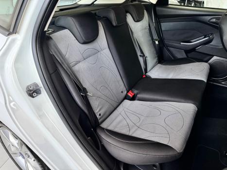 FORD Focus Hatch 1.6 16V 4P FLEX S, Foto 9