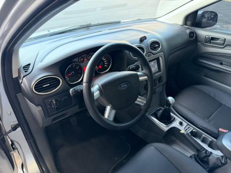 FORD Focus Hatch 1.6 4P, Foto 8