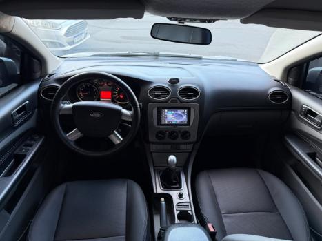 FORD Focus Hatch 1.6 4P, Foto 9