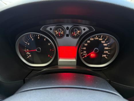 FORD Focus Hatch 1.6 4P, Foto 11