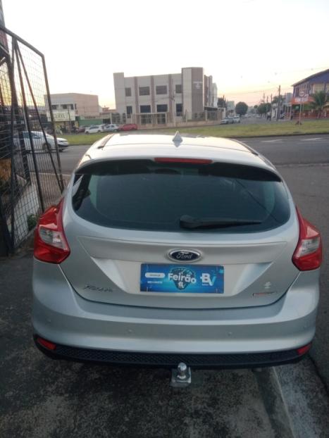 FORD Focus Hatch 1.6 16V 4P FLEX SE POWERSHIFT AUTOM�TICO, Foto 4