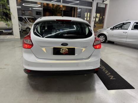 FORD Focus Hatch 1.6 16V 4P SE FLEX, Foto 4