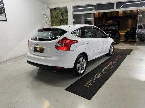 FORD Focus Hatch 1.6 16V 4P SE FLEX, Foto 3