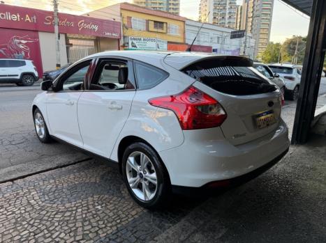 FORD Focus Hatch 1.6 16V 4P FLEX SE POWERSHIFT AUTOM�TICO, Foto 4