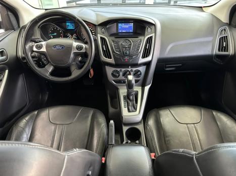 FORD Focus Hatch 1.6 16V 4P FLEX SE POWERSHIFT AUTOM�TICO, Foto 6