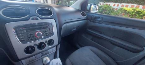 FORD Focus Hatch 1.6 16V 4P FLEX GL, Foto 2